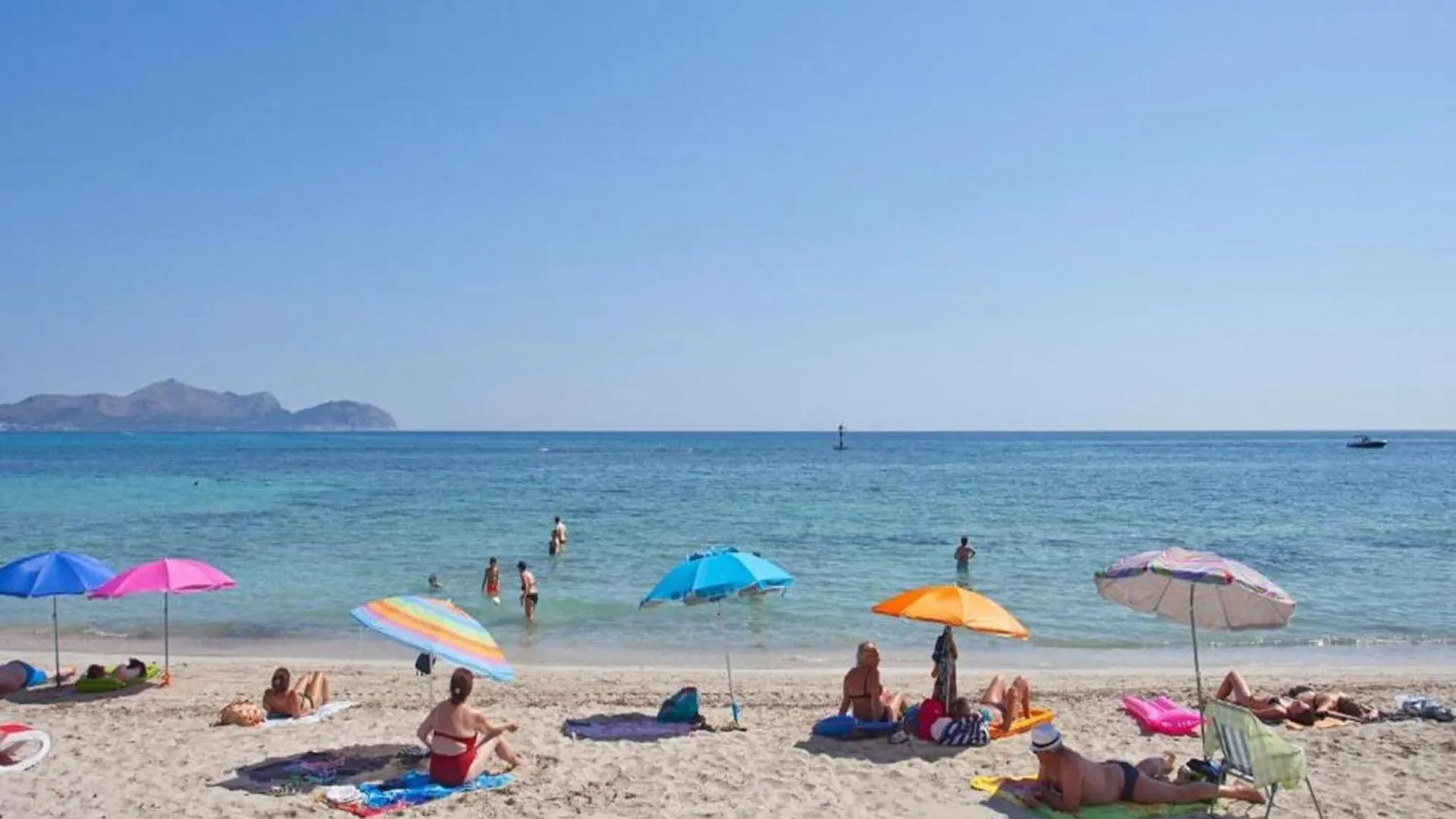 Holiday Home In Playa De Muro Ισπανία